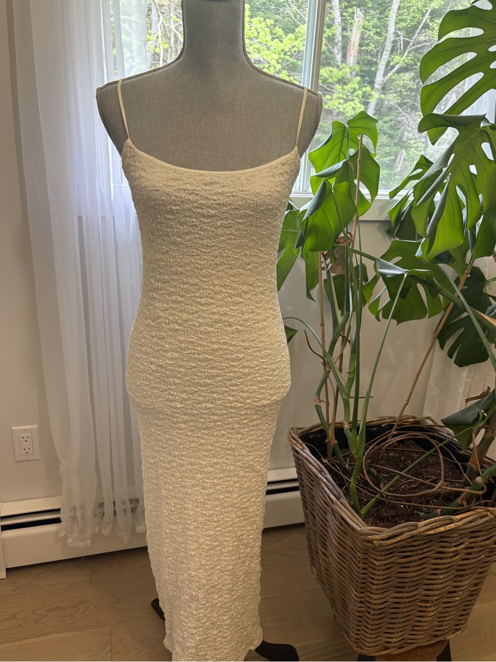 Dynamite Cream Textured Spaghetti-Strap Midi Dress